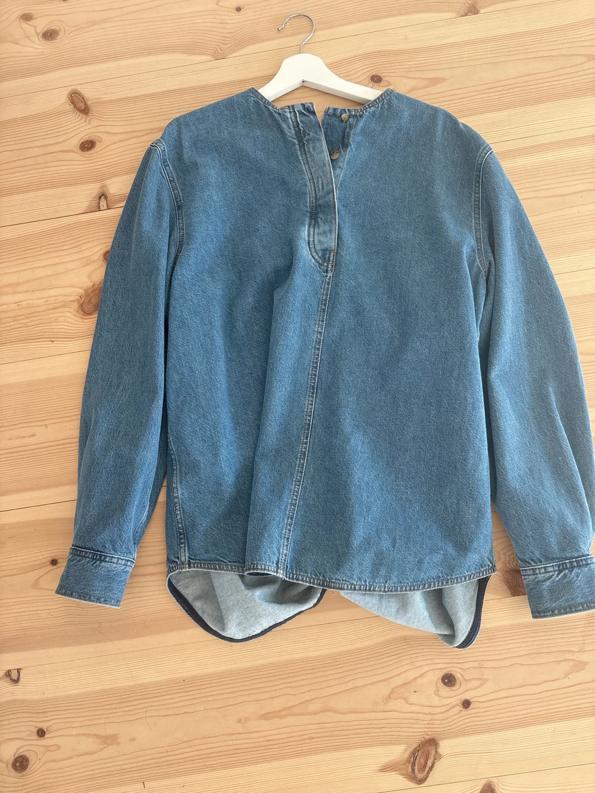 Toteme-blus