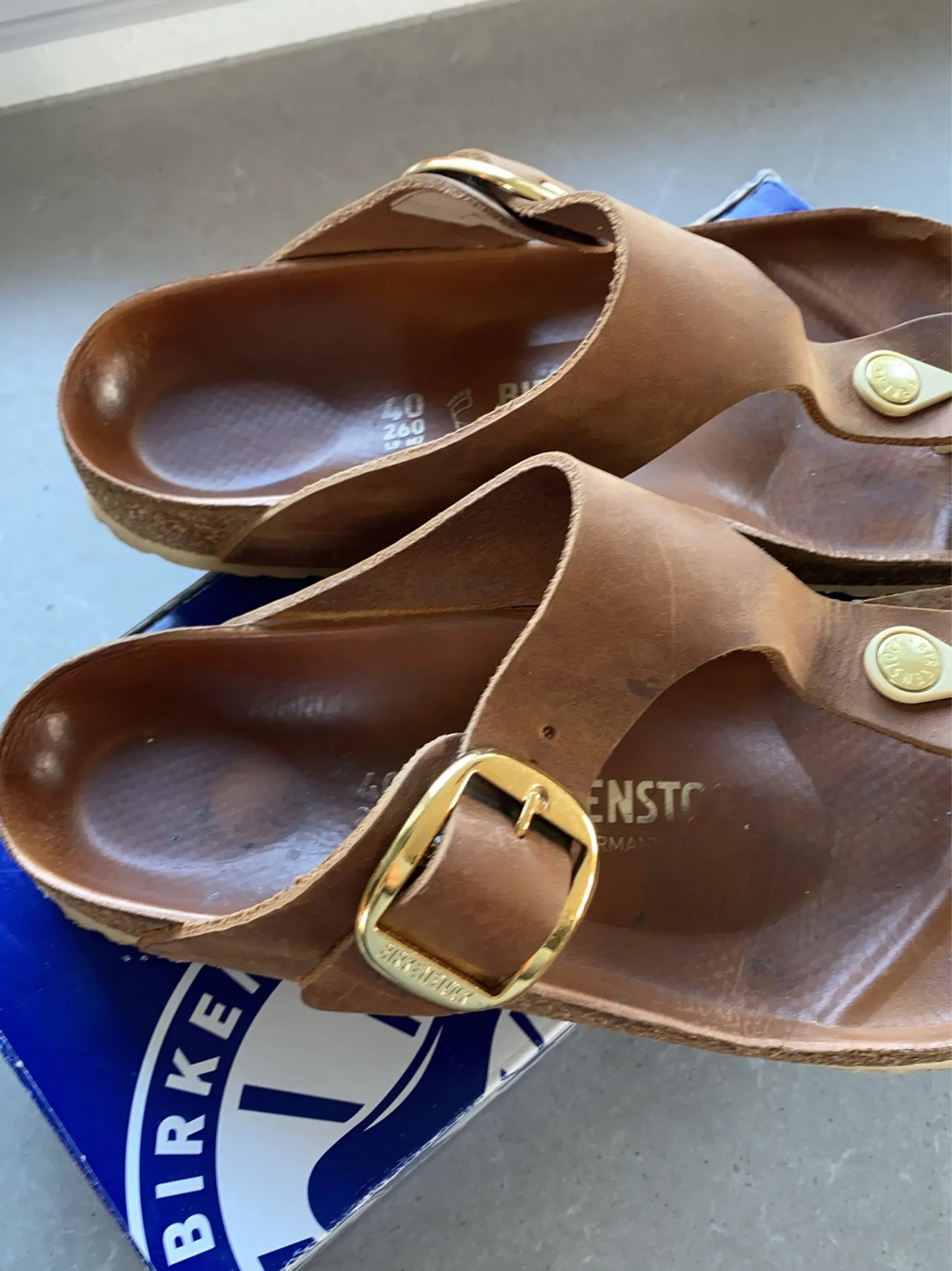 Birkenstock Gizeh Big Buckle-skinnsandaler