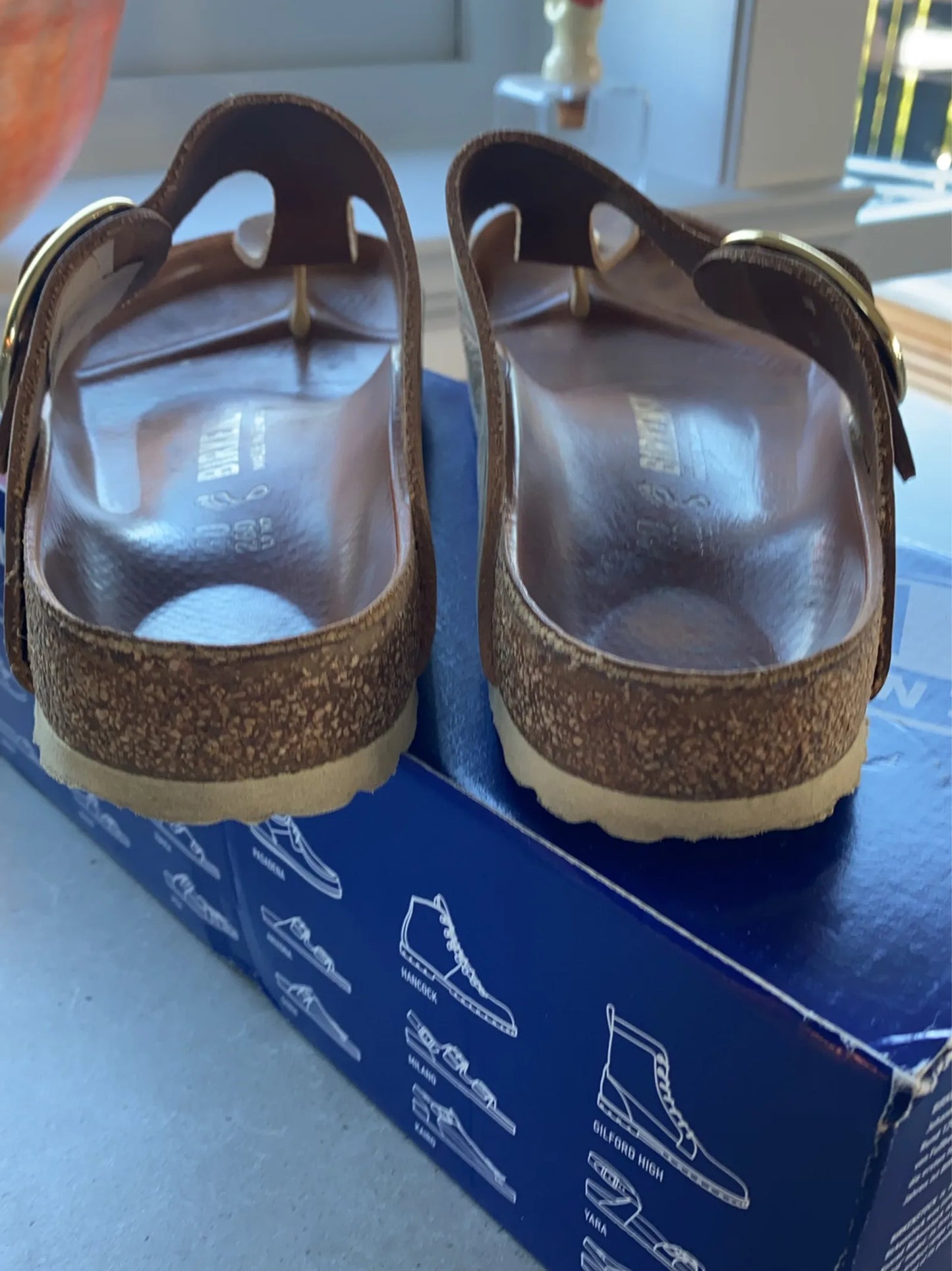 Birkenstock Gizeh Big Buckle-skinnsandaler