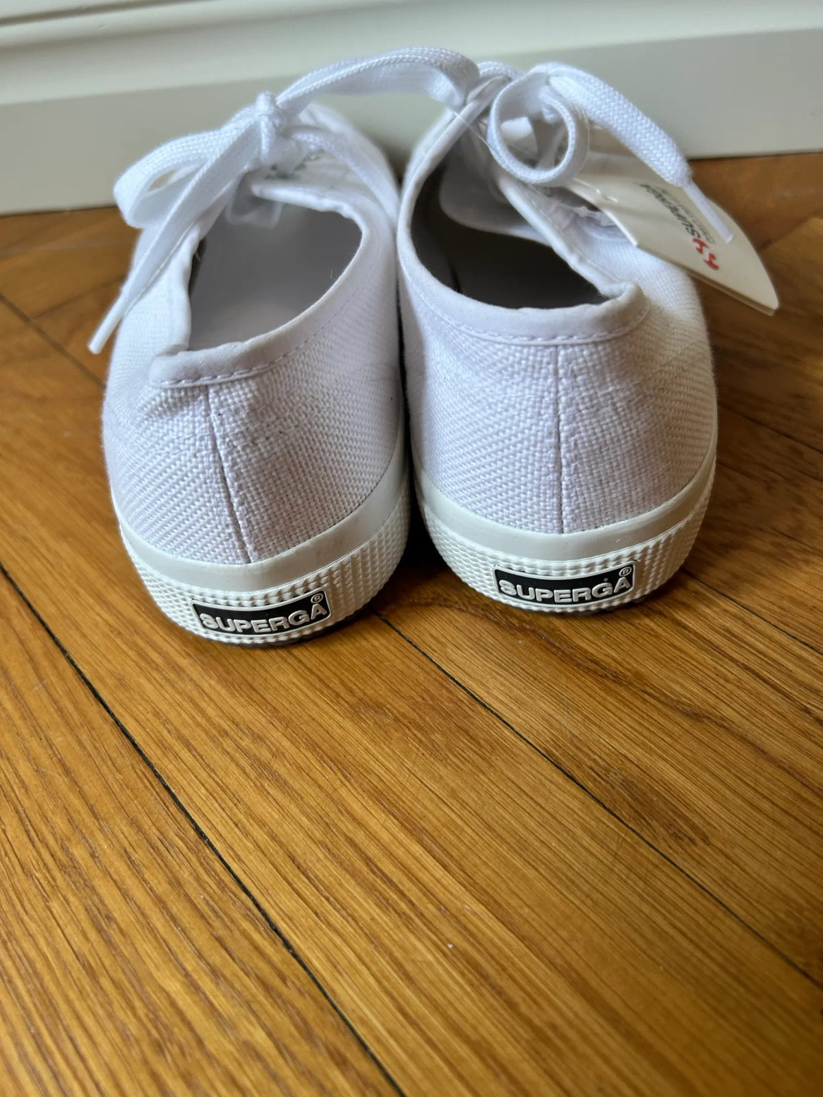 Superga-sneakers NWT
