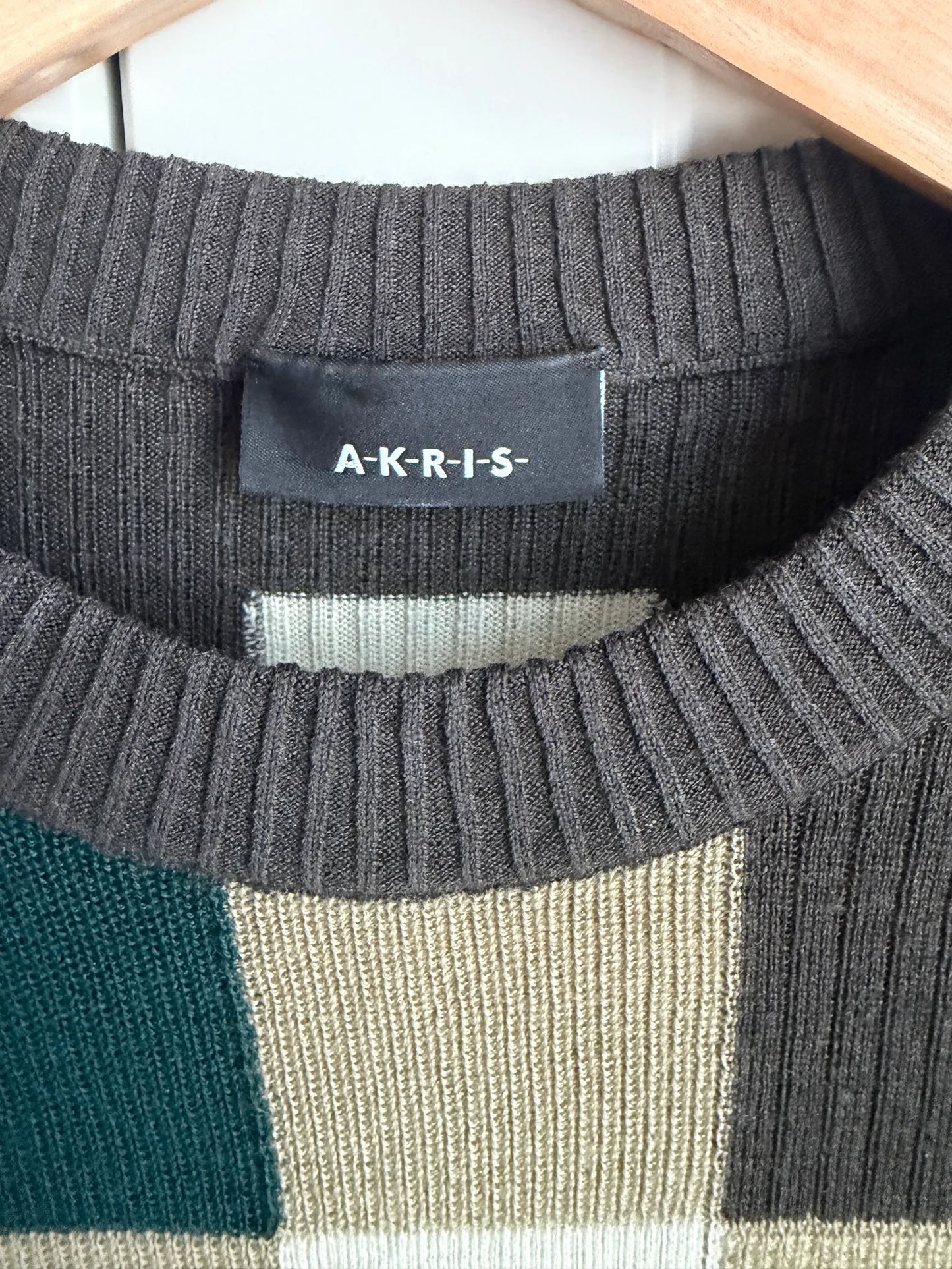 Akris-ulltröja NWOT