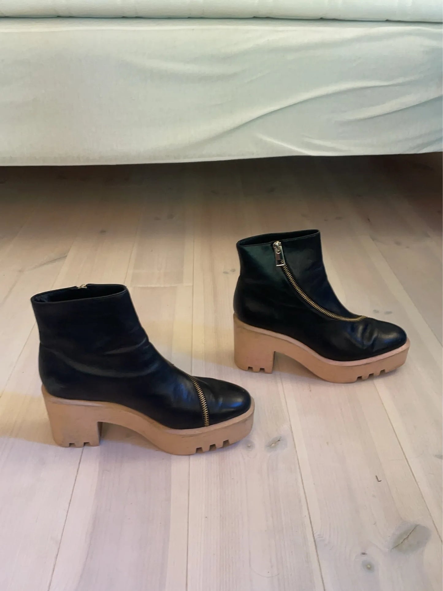& Other Stories Boots