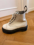 Dr. Martens Sinclair Boots
