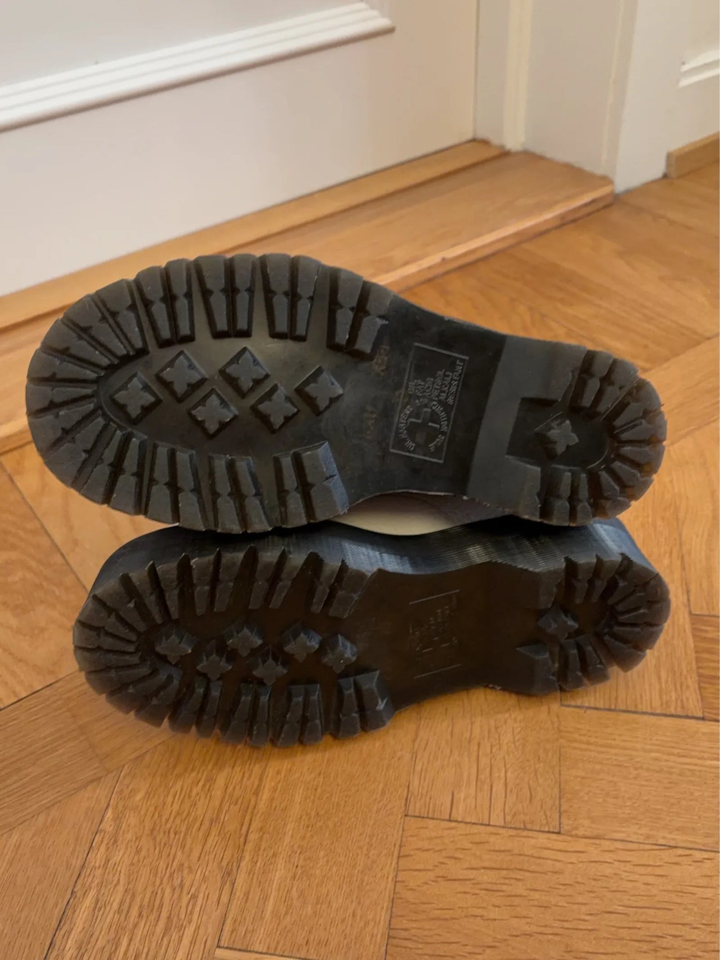 Dr. Martens Sinclair Boots