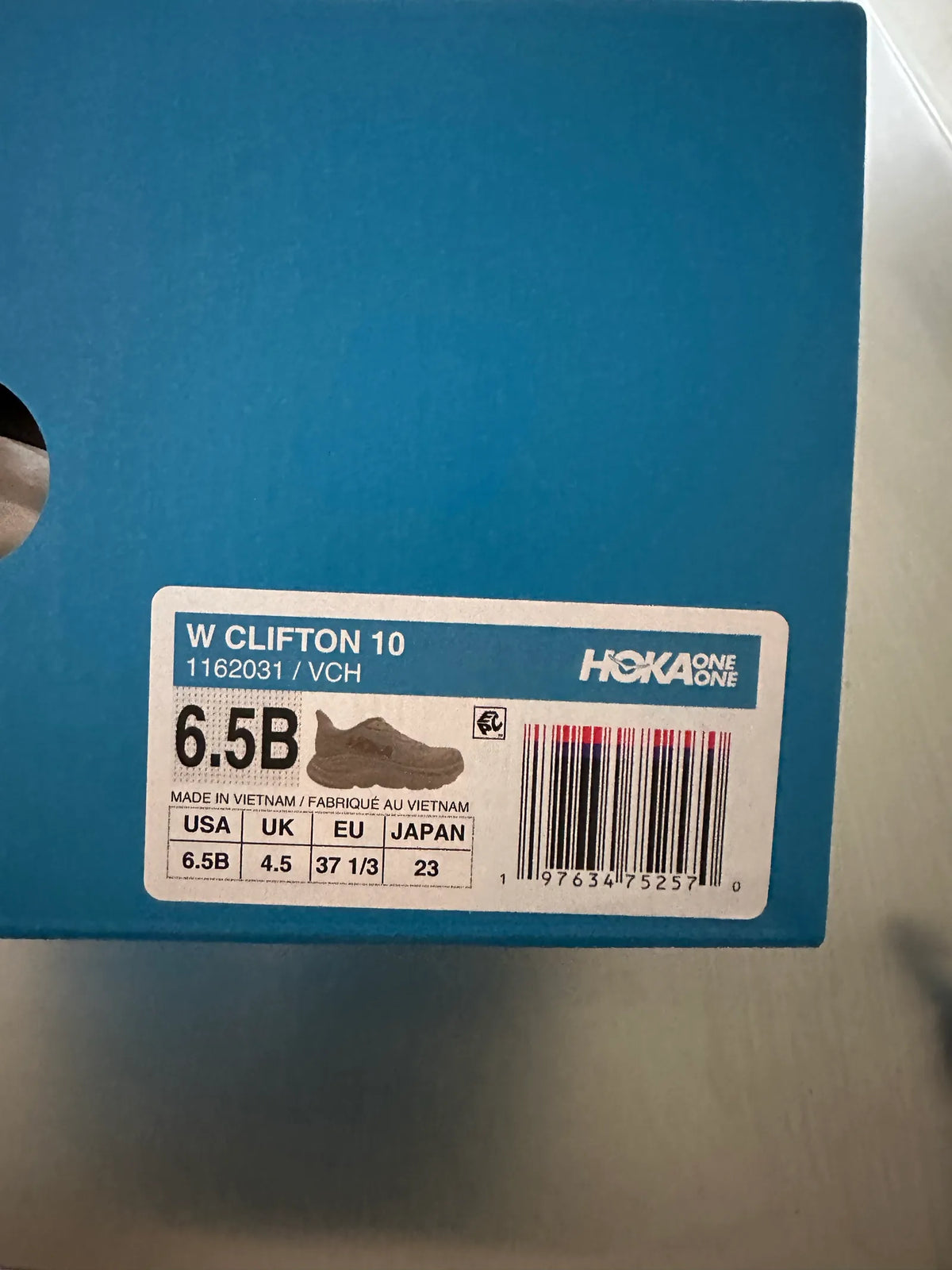 HOKA W Clifton Sneakers