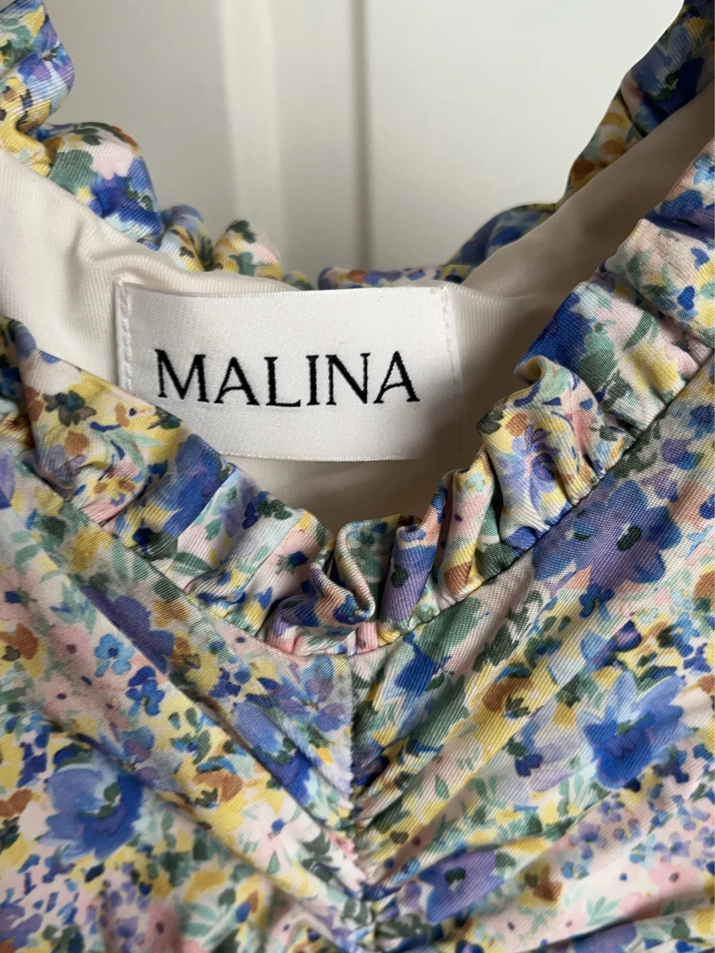 By Malina Agnes Miniklänning-klänning